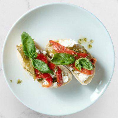 Bagietka z mozzarellą i papryką